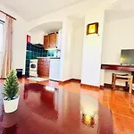 Apartment Privado T1 Rua Da Oura *