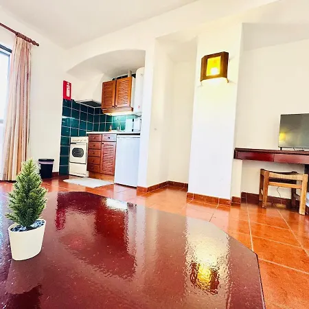 Apartment Privado T1 Rua Da Oura *