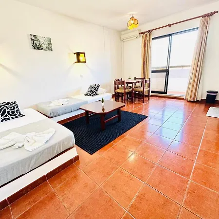 Privado T1 Rua Da Oura * 阿尔布费拉