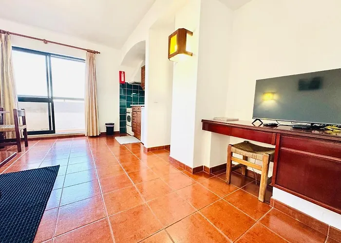 Privado T1 Rua Da Oura * Αλμπουφέιρα