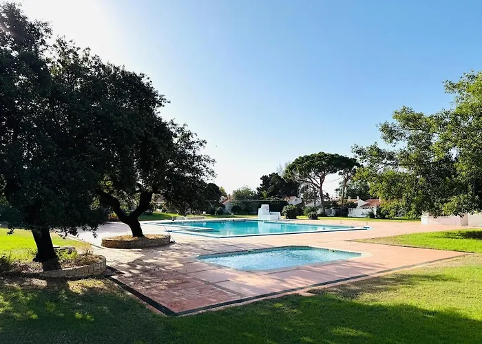 Privado T1 Rua Da Oura