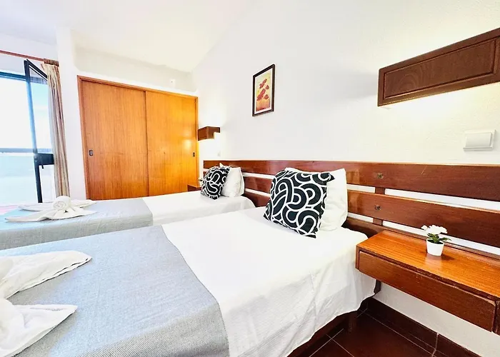 Privado T1 Rua Da Oura *