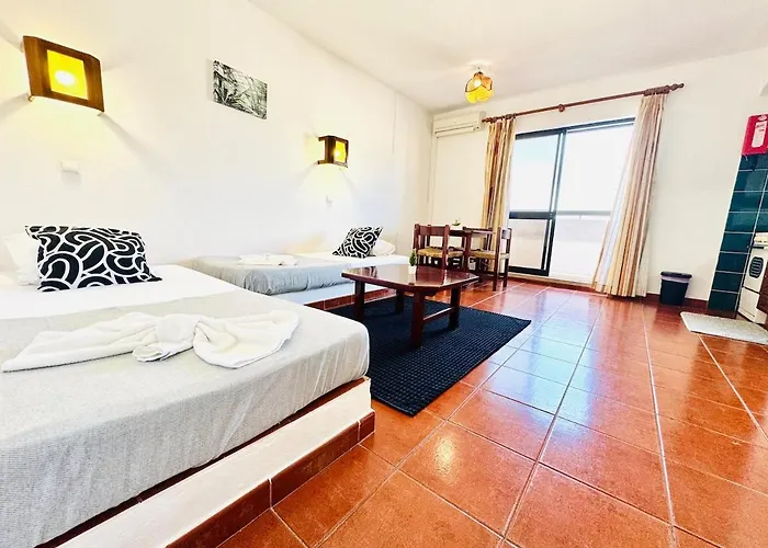 Διαμέρισμα Privado T1 Rua Da Oura Αλμπουφέιρα