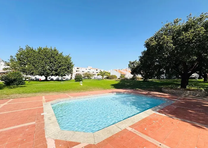 Privado T1 Rua Da Oura * Αλμπουφέιρα