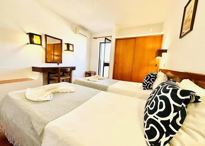 Privado T1 Rua Da Oura